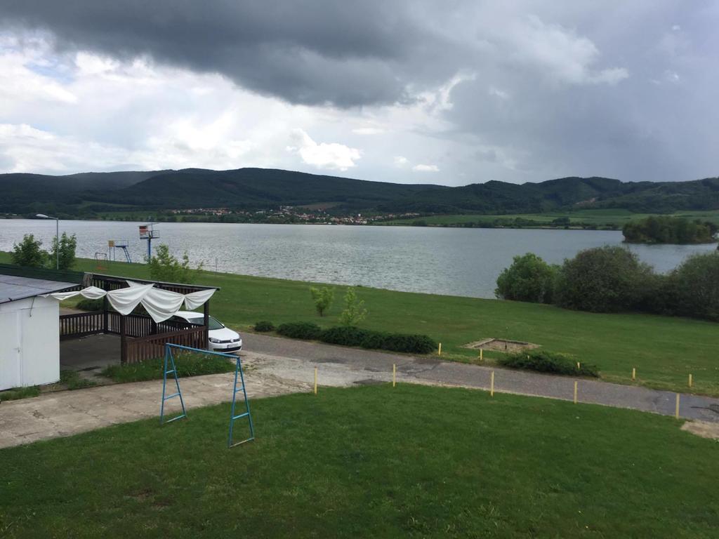 Turisticka Ubytovna Hotel Divin Экстерьер фото
