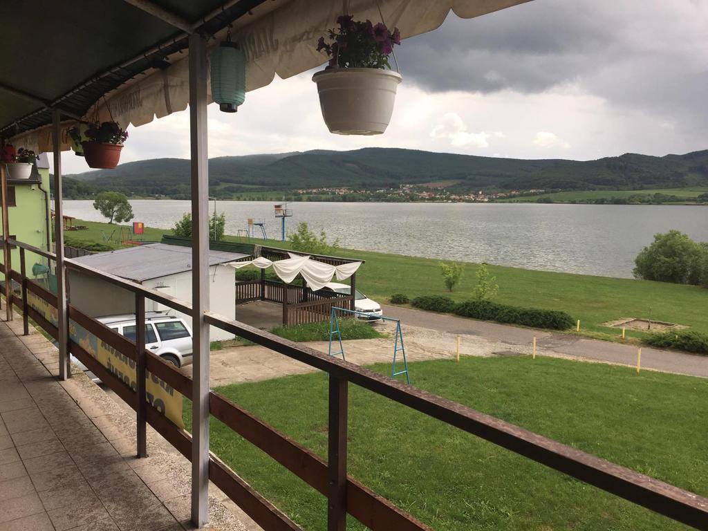 Turisticka Ubytovna Hotel Divin Экстерьер фото